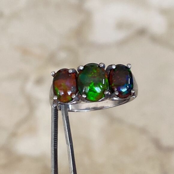 NEW 925 Sterling Silver Lab-Created Cabochon Opal Ring - Picture 1 of 10